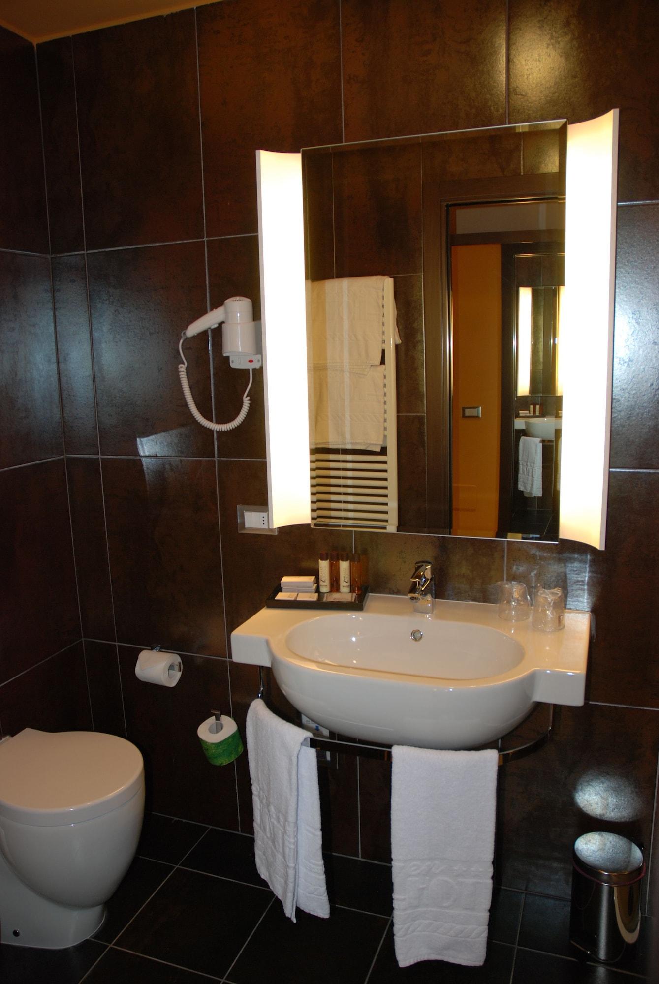 Zen Hotel Versilia Марина-ди-Пьетрасанта Экстерьер фото