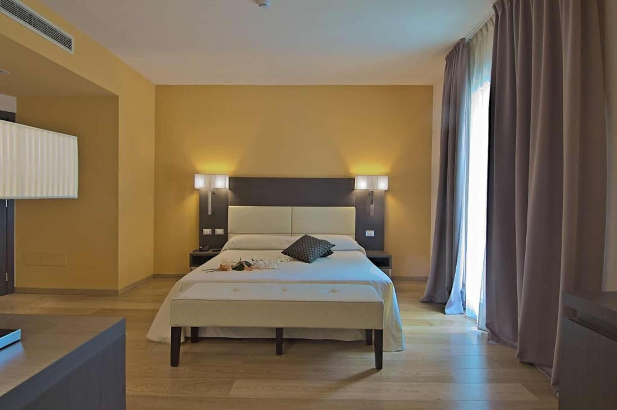 Zen Hotel Versilia Марина-ди-Пьетрасанта Экстерьер фото
