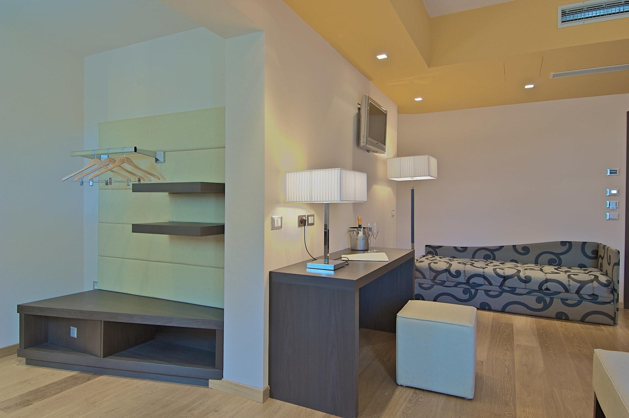 Zen Hotel Versilia Марина-ди-Пьетрасанта Экстерьер фото