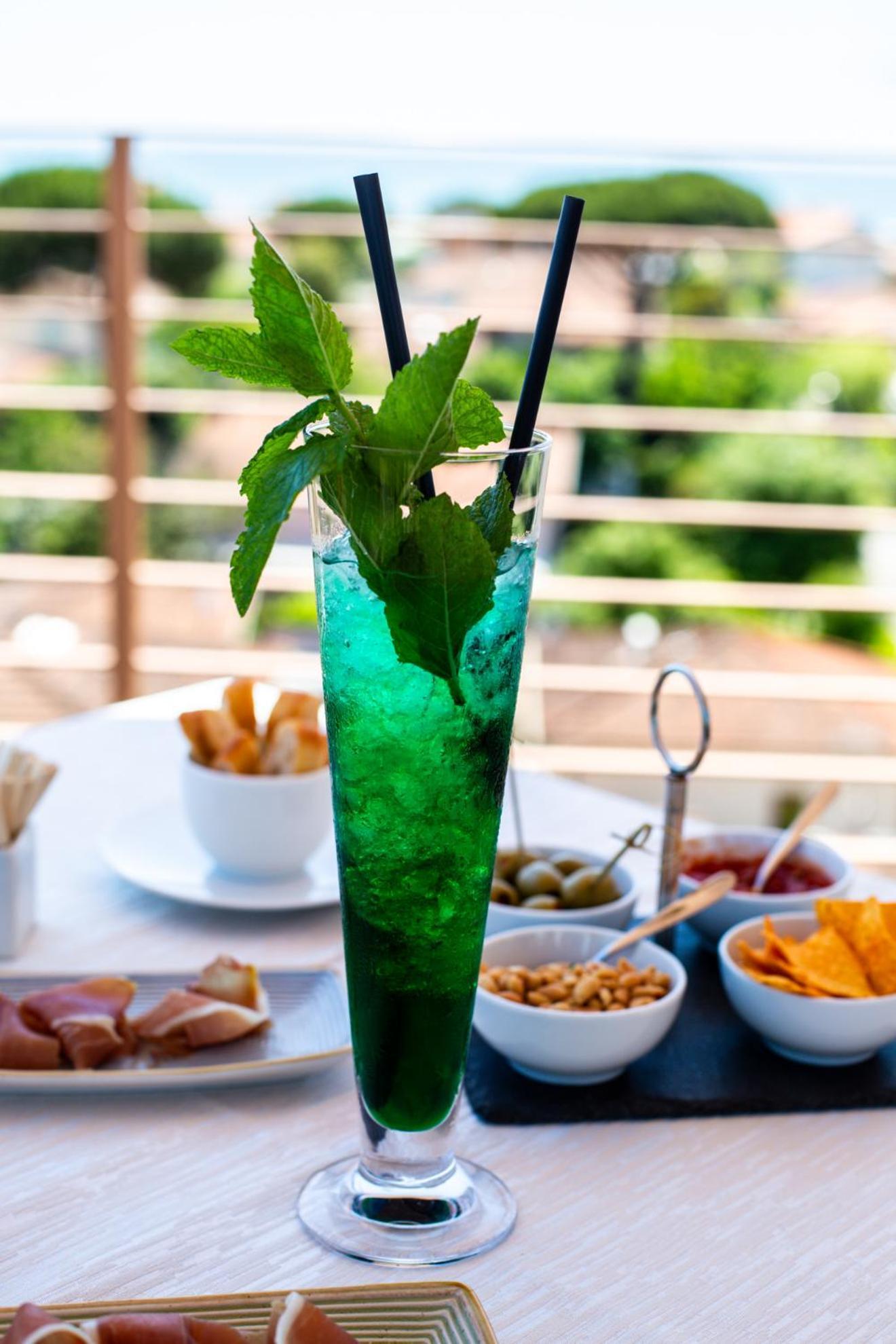 Zen Hotel Versilia Марина-ди-Пьетрасанта Экстерьер фото