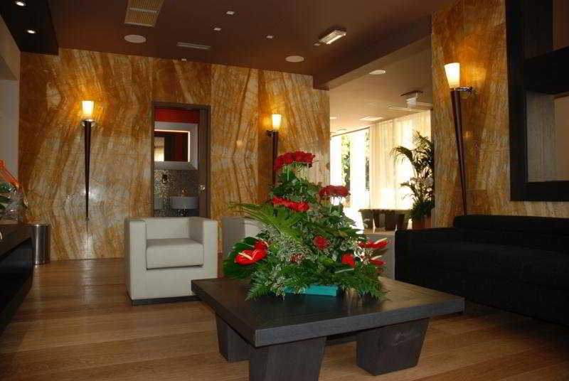 Zen Hotel Versilia Марина-ди-Пьетрасанта Экстерьер фото
